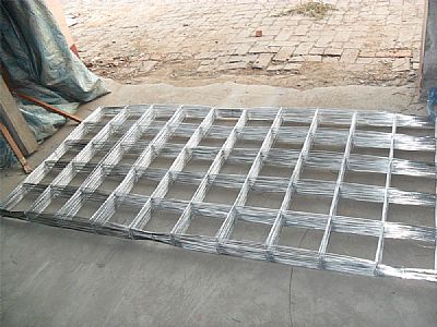 高強度鋼絲網片在建筑施工中首要起到的作用是什么